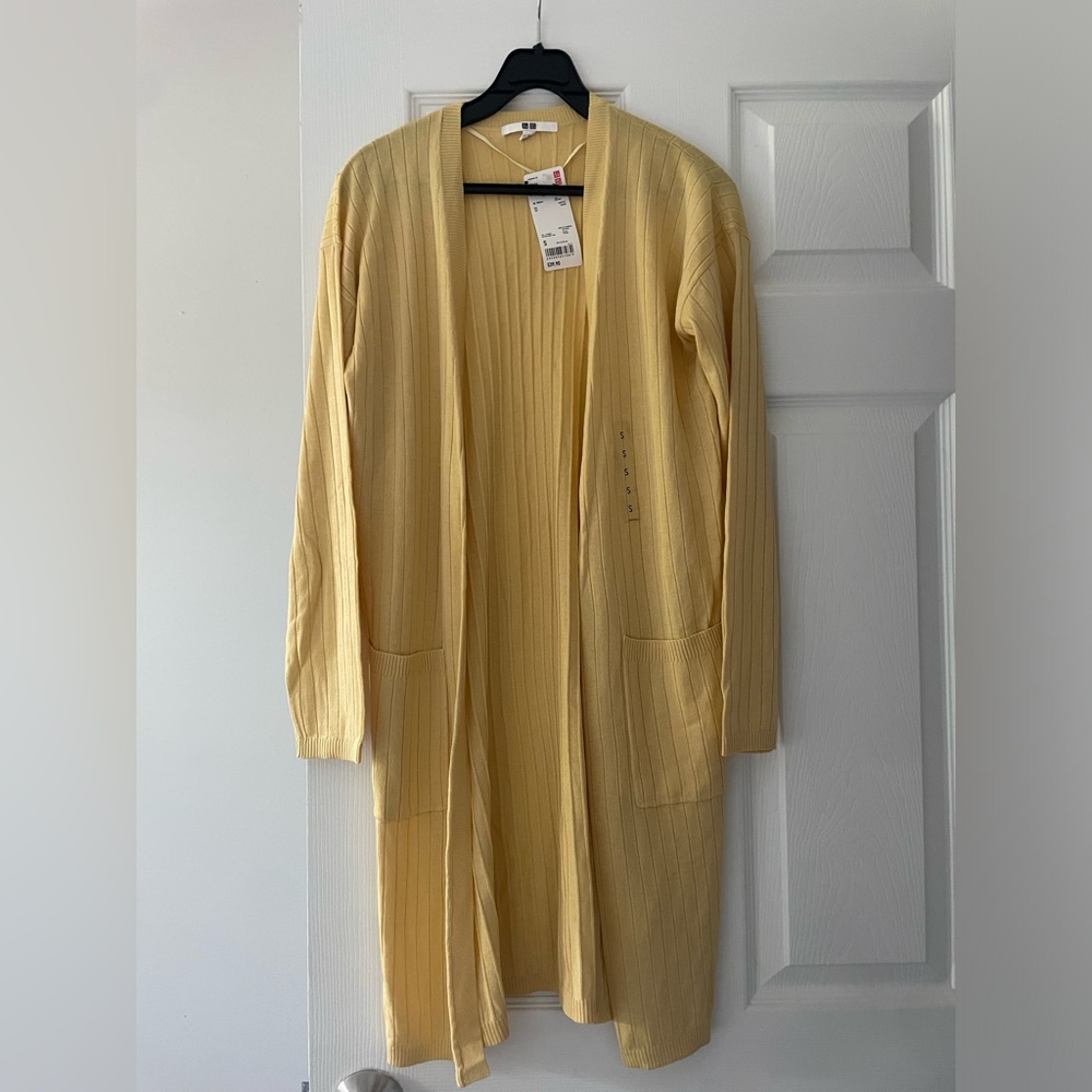 Uniqlo cardigan!